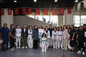 Yaz Spor Kurslarımız Belge Takdimi ile Sona Erdi